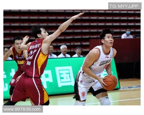 南京篮球队的崛起与发展探秘展现城市篮球力量的魅力与潜力