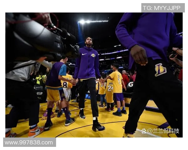 勇士与爵士三场对决比分回顾及精彩瞬间分析