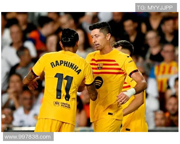 巴塞罗那与巴伦西亚激战正酣在线直播全程回顾与精彩瞬间分析