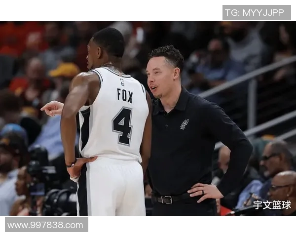 德阿隆福克斯引领国王队崛起成NBA新星的奋斗历程与未来展望