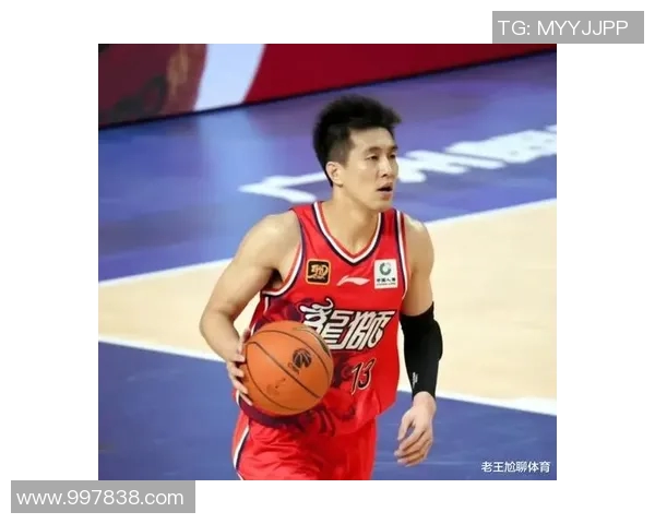 郭艾伦带领中国男篮勇闯国际赛场展现实力与风采的精彩瞬间