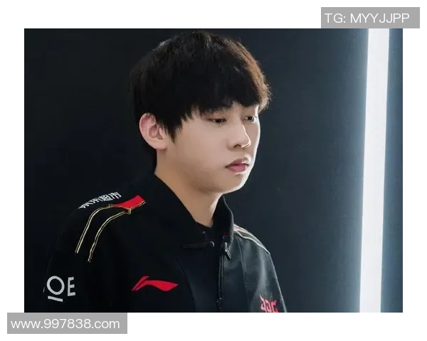 重磅专题:探讨JDG战队在盯防策略上的创新与变革 重磅专题:探讨JDG战队在盯防策略上的创新与变革