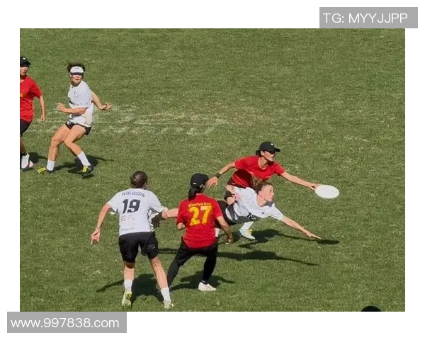 重庆飞盘队与深圳飞盘队的精彩对决分析与战术解读