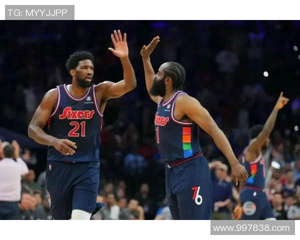 76人对阵热火精彩比赛视频回顾与分析,重温激烈对决瞬间 76人对阵热火精彩比赛视频回顾与分析,重温激烈对决瞬间