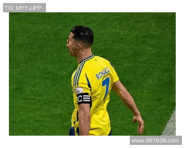 C罗对阵巴萨精彩集锦回顾展现传奇对决的巅峰时刻 C罗对阵巴萨精彩集锦回顾展现传奇对决的巅峰时刻